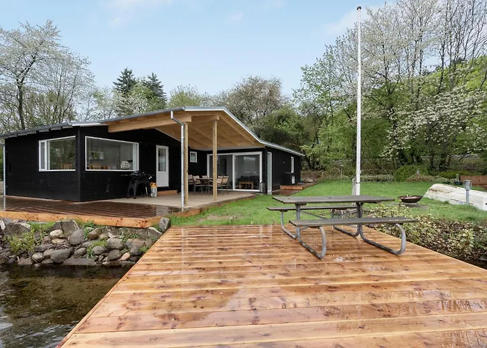 Lovely In With Wifi Holiday home